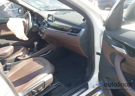 2016 BMW X1 xDrive28I из США, поврежденный, VIN WBXHT3C37GP887814